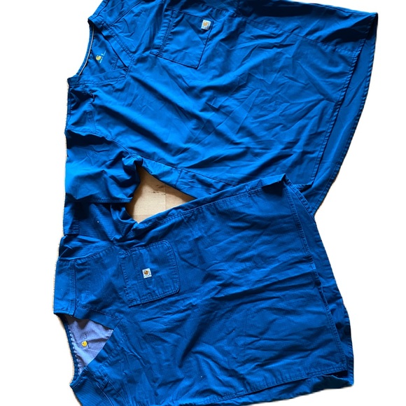 Carhartt Tops - Carhartt scrubs unit of 2.tops. Size small